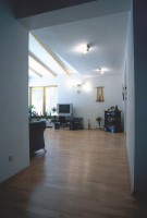 průhled do obytného prostoru